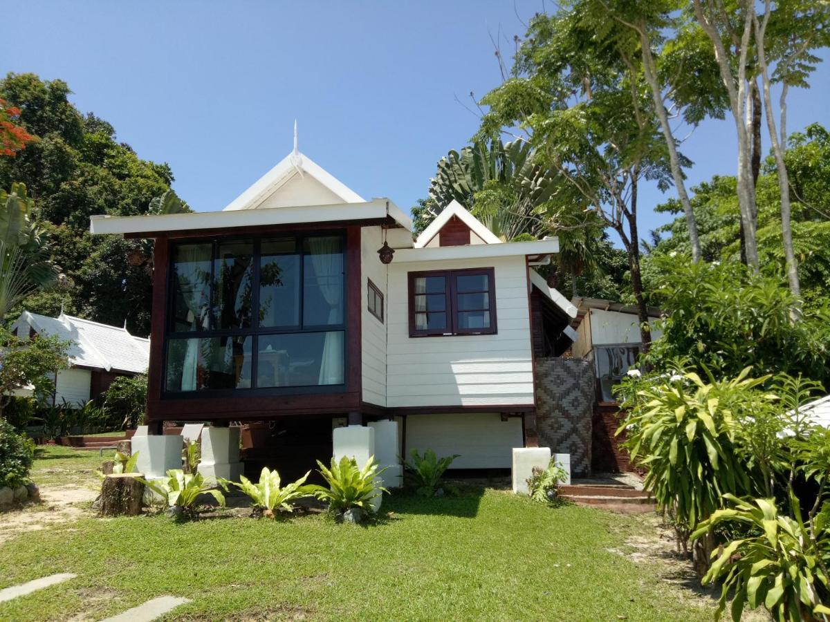 Le Passe-Temps Hotel Tha Lane Bay Bagian luar foto