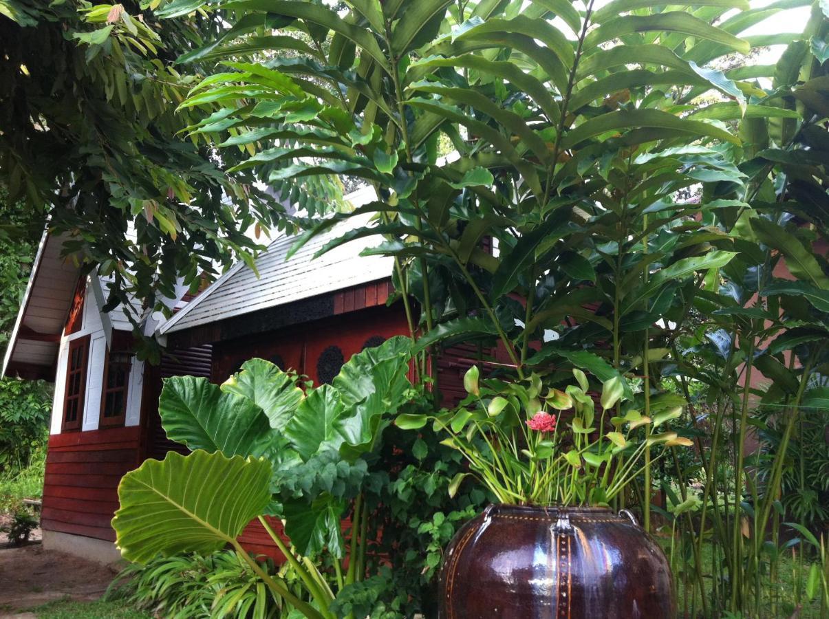 Le Passe-Temps Hotel Tha Lane Bay Bagian luar foto