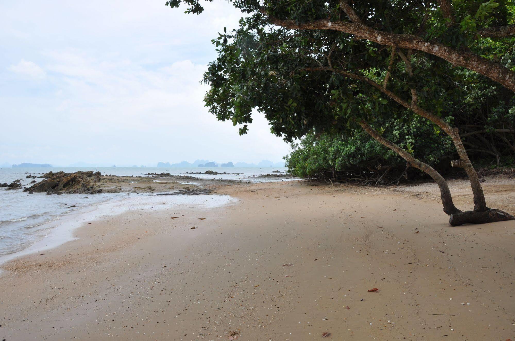 Le Passe-Temps Hotel Tha Lane Bay Bagian luar foto