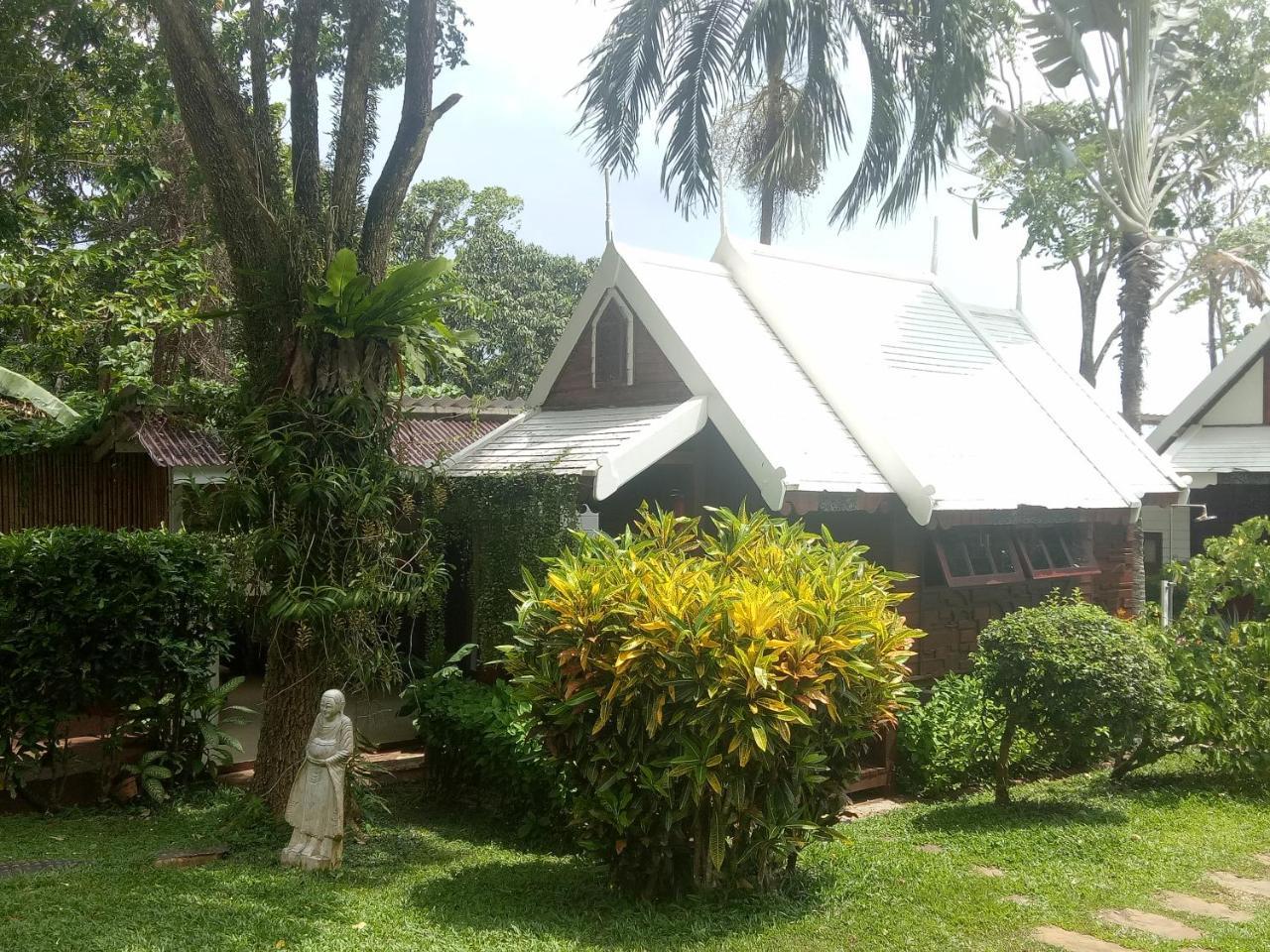 Le Passe-Temps Hotel Tha Lane Bay Bagian luar foto