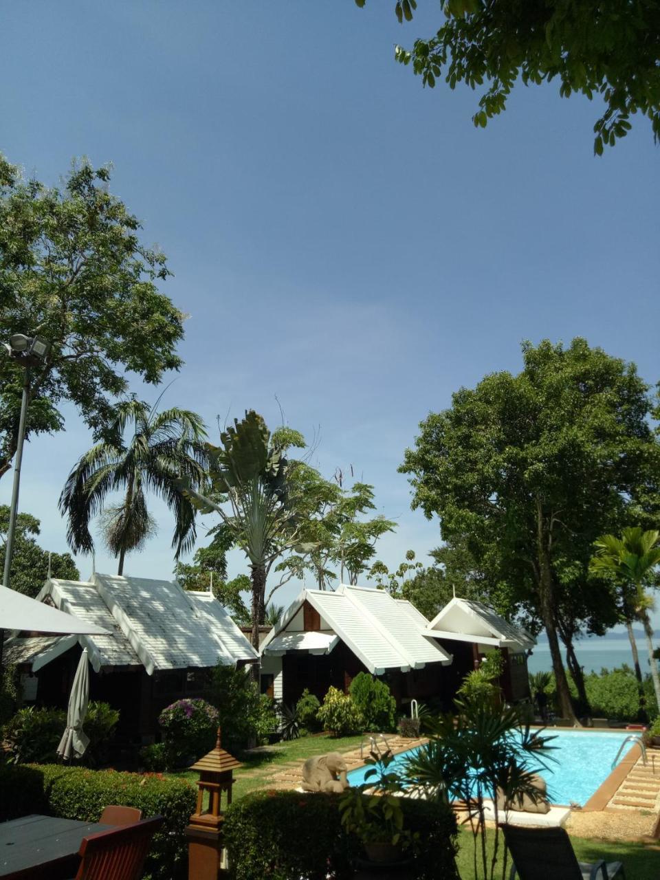 Le Passe-Temps Hotel Tha Lane Bay Bagian luar foto